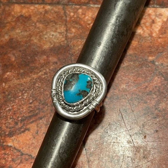 925 sterling silver and turquoise ring size 6.5 - Picture 2 of 4